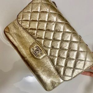 Classic Chanel Bag Gold
